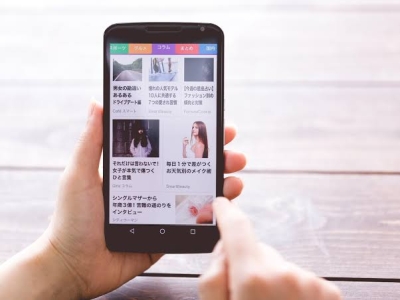 スマホニュースをチェックする